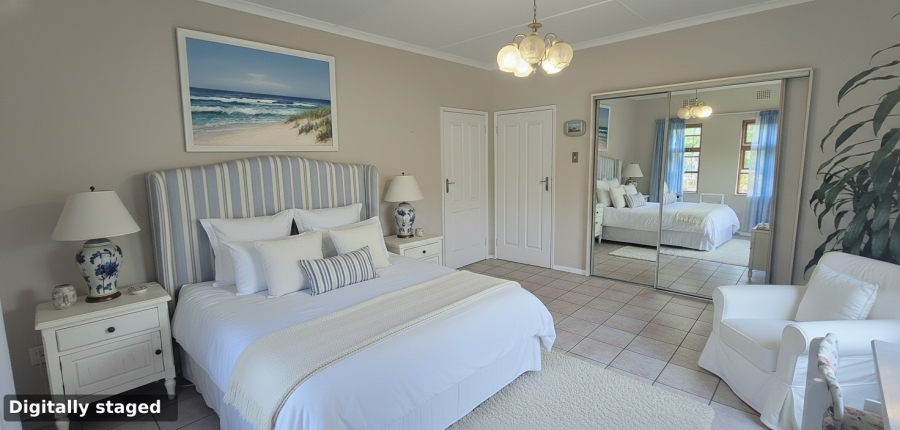 4 Bedroom Property for Sale in Glen Barrie Western Cape